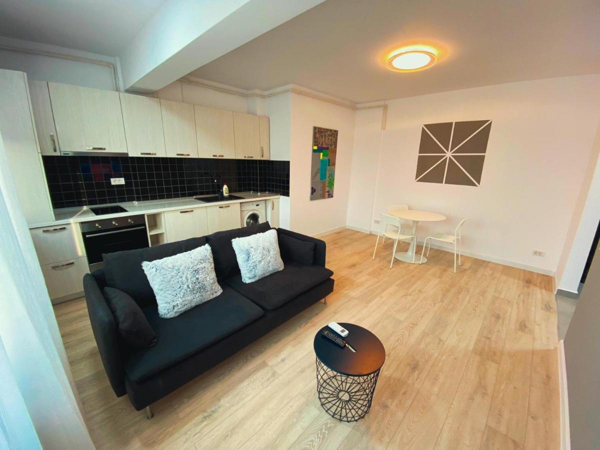 Apartment Mega Rossa