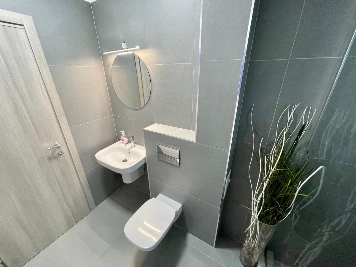 Apartment Mega Rossa Bukarest